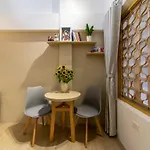 Holly Hideaway-Cozy Nest -Balcony- City Center