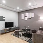 Tan Homestay - Serviced Apartment