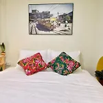 Stylish Little House • Old Quarter •Hoan Kiem Lake