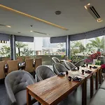 Halo Hanoi Hotel