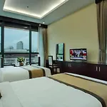 Tqt Hotel