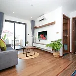 Sweethome 121 Yen Phu Westlake Apartment