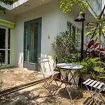 L\'Amant Homestay