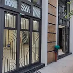 Era Apartment Lac Long Quan