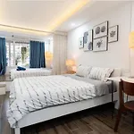Worth Living Apt/Old Quarter/ 5 Paxs/ Bth/ 3Mins To Hoankiem Lake