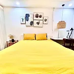 Worth Living Apt/Old Quarter/ 5 Paxs/ Bth/ 3Mins To Hoankiem Lake