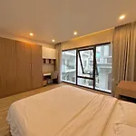 40M Large Room, Quiet Place Homestay