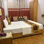 Khach SạN Van Nam &Hoanganh
