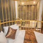 Royal Hotel & Apartment