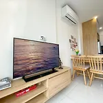 It Dust Homestay 2 - The Wooden Apartment