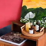Terra Homestay - Big Balcony With Elevator - 150M To Hoan Kiem Lake