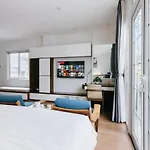 Holo Central Hanoi - Serviced Homestay