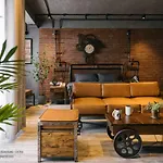 K6 Homestay
