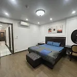 Apartment 2 Bedrooms/ Balcony