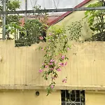 Golden Moon Suite Hotel & Travel