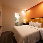 Hanoi Omina Hotel And Travel