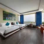 Viet Village Hotel & Travel