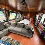 Ubuntu Homestay & Tours