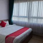 Westlake Tay Ho Hotel 696 Lac Long Quan
