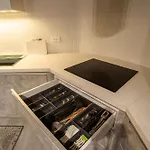 Lanha Hotel - Homestay