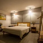 Lanha Hotel - Homestay