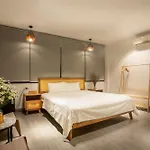 Lanha Hotel - Homestay