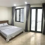 Lica\'S Home West Lake