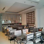 A25 Hotel - Hoang Dao Thuy 1