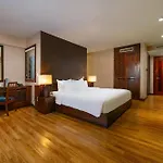 Oriental Suites Hotel & Spa