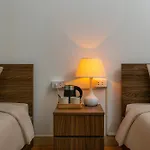 Downtown Hostel & Rooftop Bar