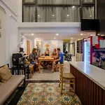 Downtown Hostel & Rooftop Bar