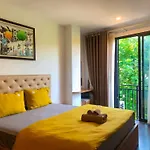 Ha Noi Truc Bach Lake View Studio