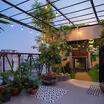 Le Parfum Apartment And Hotel