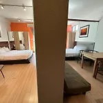 Elegant Studio Yet Kieu