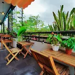 Giao Thong Hotel