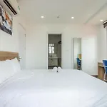 The Valley - Westlake Apartment