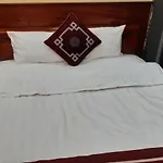 Simple 14 Nha Chung