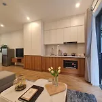 Delux Tay Ho Homestay