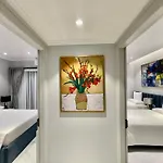 Apartments By Vitrine