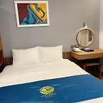 Oriana Hotel & Apartment