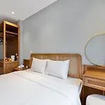 Lakeview Residence Hotel
