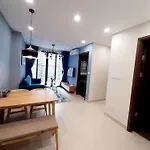Free Airport Pick-Up Flc Apt Pham Hung 2Br Apartment