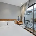 Lakeview Residence Hotel