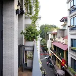 Fusion Gates Apartment