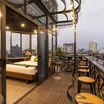 Light House & Rooftop
