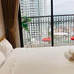 Luxury Econest - Apartment With Swimming Pool & Gym