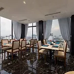 Family Suite Hotel