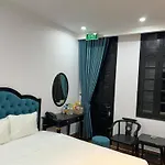 Nhat Tan Hotel
