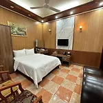 Nhat Tan Hotel