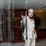Sunny Hotel 1